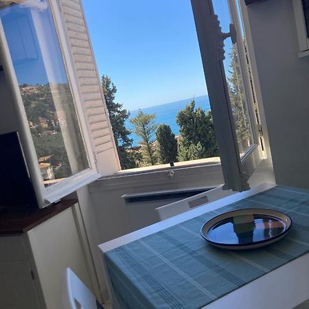 מנטון 'La Villa Hygie' Cozy Appartement, Vue Mer מראה חיצוני תמונה