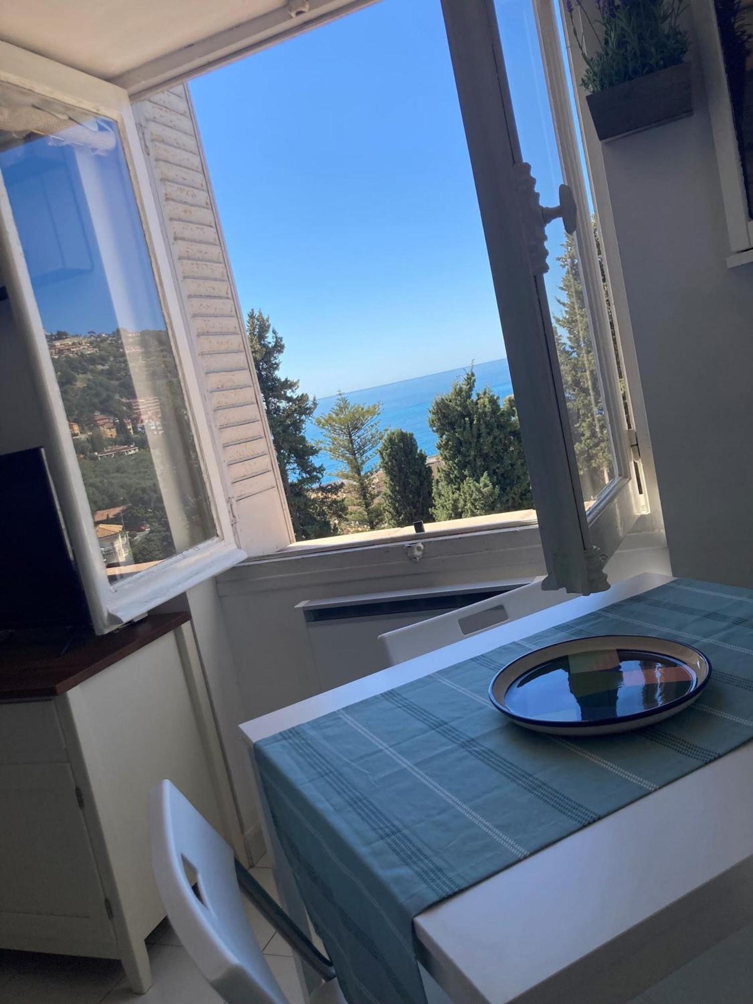 מנטון 'La Villa Hygie' Cozy Appartement, Vue Mer מראה חיצוני תמונה